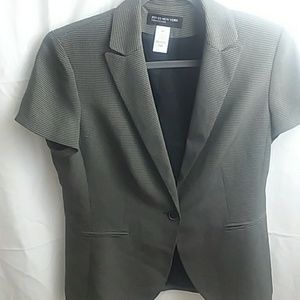 Short-sleeved Jones of NY blazer